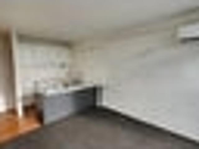Saint Johns, 1 bedroom, $440 pw