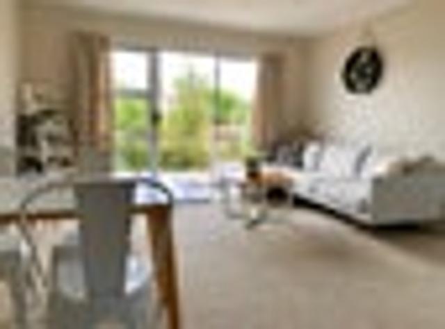 Saint Johns, 2 bedrooms, $670 pw