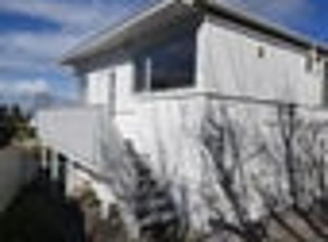 Saint Johns, 3 bedrooms, $650 pw