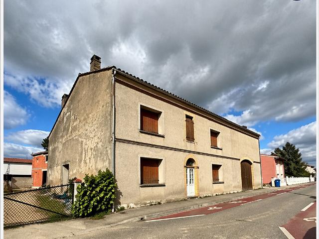 SAINT JORY: Maison à rénover fort potentiel