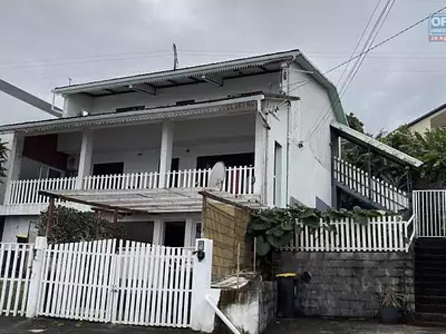 Saint Joseph 97480 Achat / Vente immeuble balcon parking