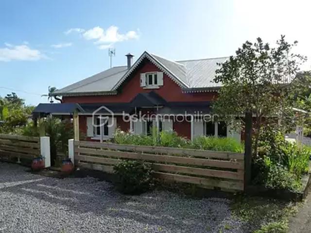 Saint Joseph 97480 Achat / Vente maison 9 pièces t9 piscine terrasse