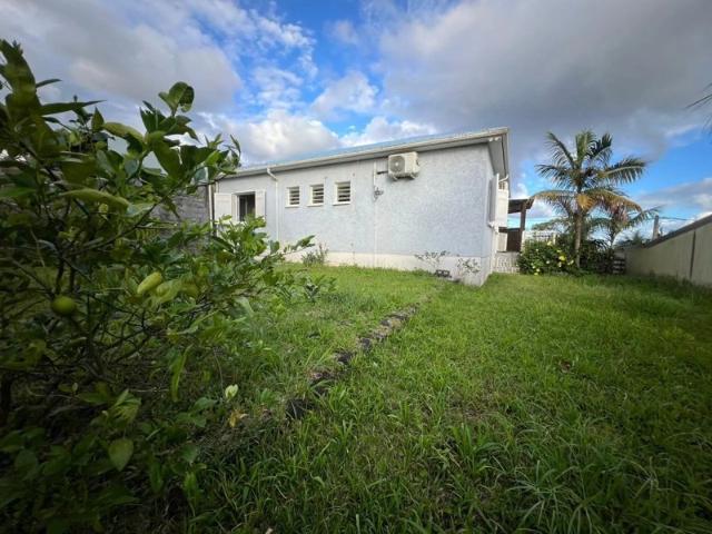 SAINT JOSEPH – MAISON F4 AVEC DOUBLE GARAGE QUARTIER CALME
