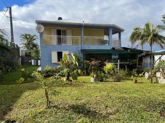 maison f5 de 125 m2 / terrain 863 m2