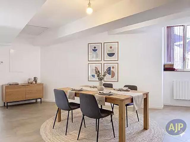 Saint Julien de Vouvantes 44670 Location appartement 3 pièces t3 au dernier étage cave