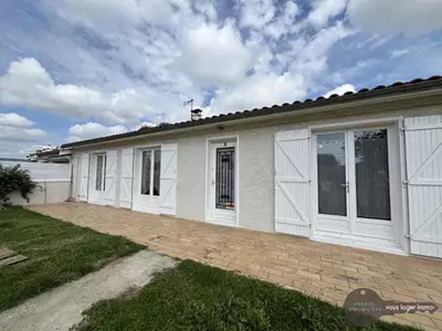 Saint Julien sur Garonne 31220 Location maison 4 pièces t4 au dernier étage terrasse