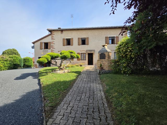 Saint Julien sur Veyle Vente Ferme 01