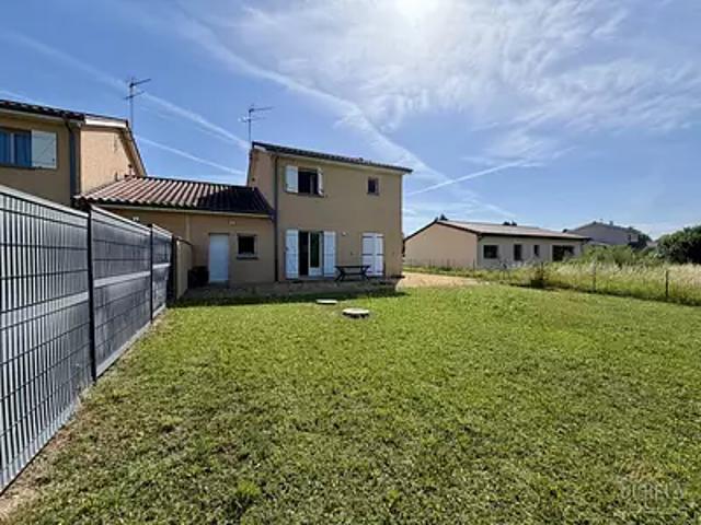 Saint Julien sur Veyle 01540 Location maison 4 pièces t4