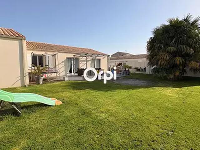 Saint Just Luzac 17320 Achat / Vente maison 4 pièces t4 jardin terrasse