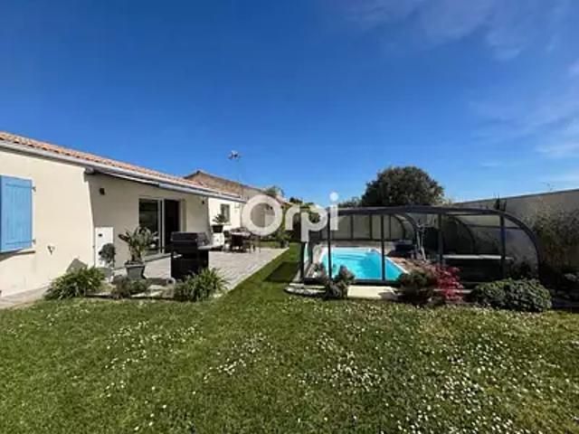 Saint Just Luzac 17320 Achat / Vente maison 4 pièces t4 piscine