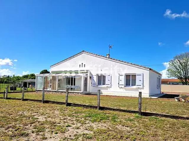 Saint Just Luzac 17320 Achat / Vente maison 5 pièces t5 jardin terrasse