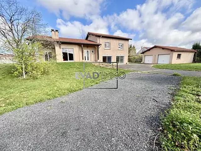 Saint Just Saint Rambert 42170 Achat / Vente maison 7 pièces t7 terrasse parking