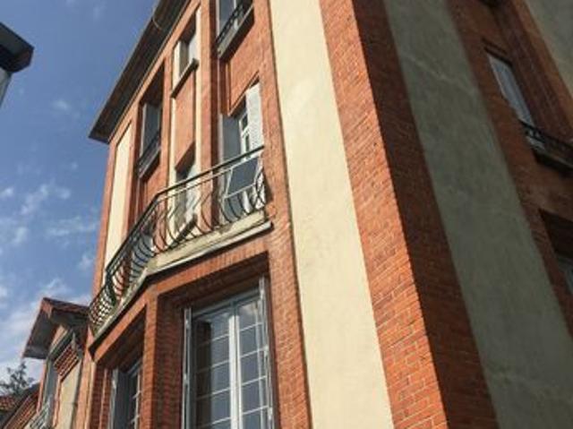 SAINT JUST SAINT RAMBERT très belle situation grand appartement 158 m2 dans immeuble avec RDJ