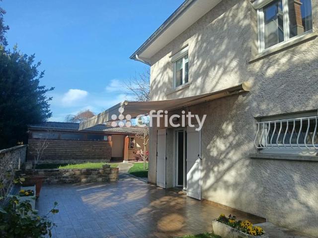 Saint Just Saint Rambert Vente Villa 42
