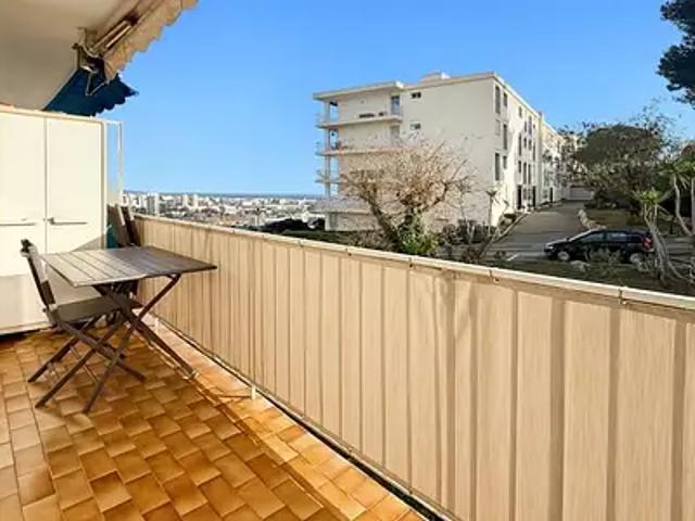 Saint Laurent du Var 06700 Achat / Vente appartement 4 pièces t4 cave balcon