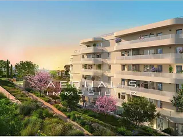 Saint Laurent du Var 06700 Achat / Vente appartement 1 pièce t1 au dernier étage terrasse