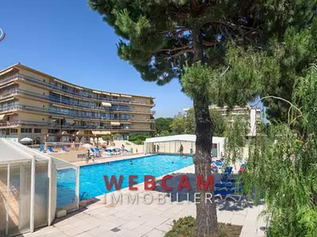 Saint Laurent du Var 06700 Achat / Vente appartement 1 pièce t1 piscine terrasse