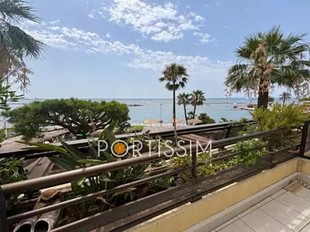Saint Laurent du Var 06700 Achat / Vente appartement 1 pièce t1 terrasse parking