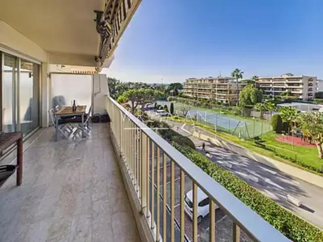 Saint Laurent du Var 06700 Achat / Vente appartement 3 pièces t3