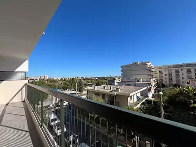 Saint Laurent du Var 06700 Achat / Vente appartement 3 pièces t3