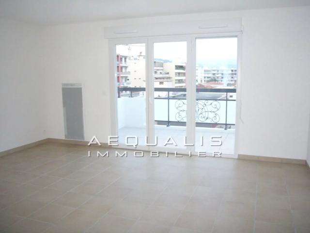 Saint laurent du var Centre ville appartement 26,97 m 2
