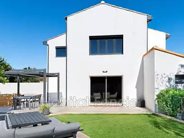 Saint Laurent de la Salanque 66250 Achat / Vente maison 6 pièces t6 piscine parking