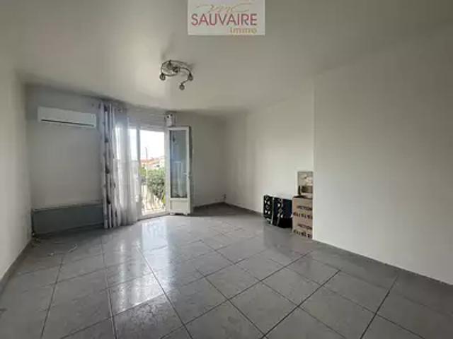 Saint Laurent de la Salanque 66250 Location appartement 2 pièces t2 au dernier étage