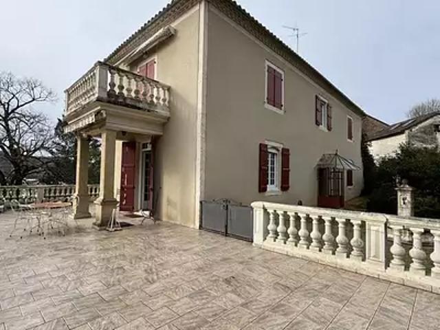 Saint Laurent les Tours 46400 Achat / Vente maison 8 pièces t8 terrasse cave