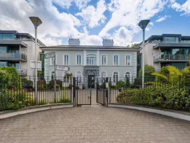 Saint Lawrence Building, Harbour Road, Howth, Dublin 13 is for.