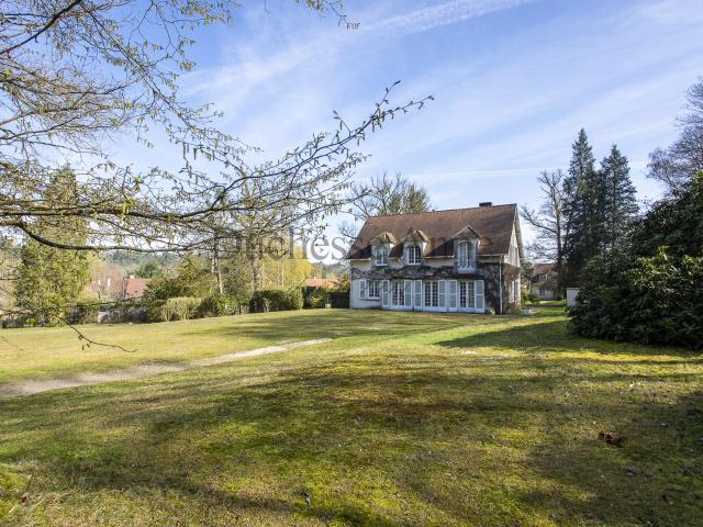 SAINT LEGER EN YVELINES A PIEDS DU CENTRE VILLAGE