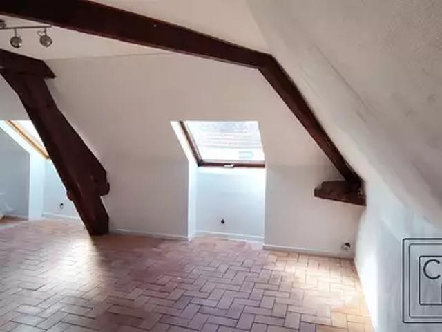 Saint Léger sur Dheune 71510 Location appartement 3 pièces t3 au dernier étage