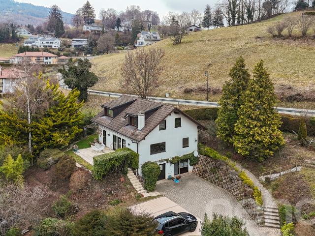 Saint Légier? Einstehendes Haus mit großem Entwicklungspotenzial