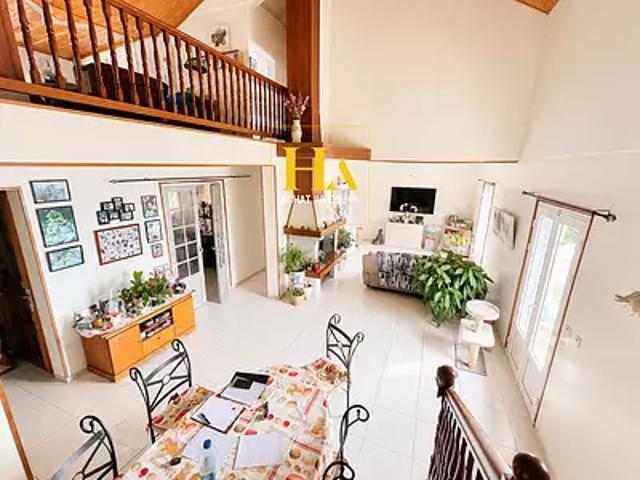 Saint Leu 97416 Achat / Vente maison 7 pièces t7 au dernier étage
