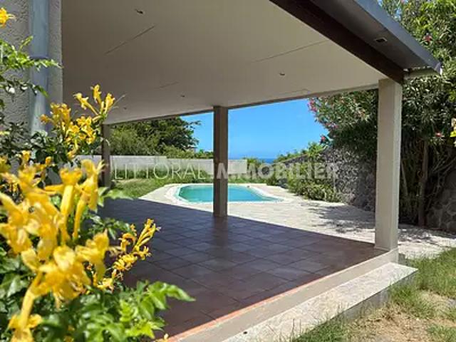 Saint Leu 97424 Achat / Vente maison 5 pièces t5 au dernier étage