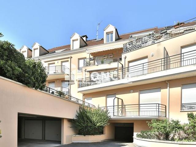 SAINT LEU LA FORÊT – 2 PIÈCES – 50 m² – BALCON – PARKING – CAVE