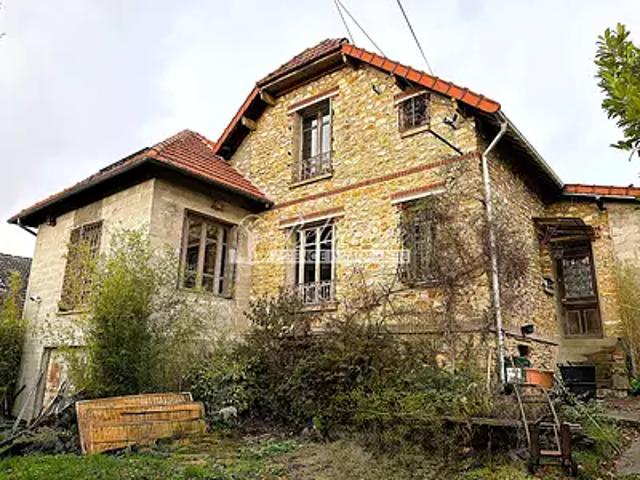 Saint Leu la Forêt 95320 Achat / Vente maison 7 pièces t7 au dernier étage parking