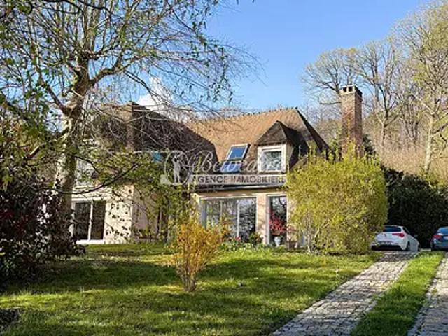 Saint Leu la Forêt 95320 Achat / Vente maison 7 pièces t7 parking