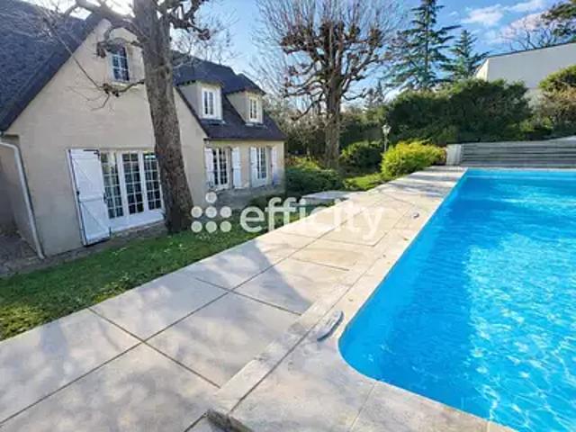 Saint Leu la Forêt 95320 Achat / Vente maison 8 pièces t8 piscine jardin