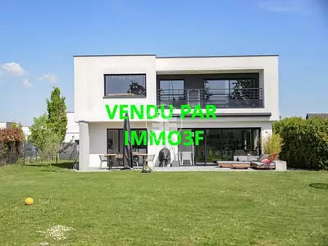 Saint Louis 68300 Achat / Vente maison 7 pièces t7 terrasse parking
