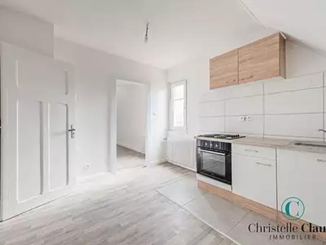 Saint Louis 68300 Location appartement 3 pièces t3 au dernier étage cave