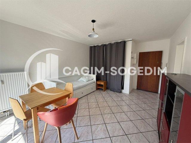 SAINT LOUIS F1 meublé de 25m2 avec balcon