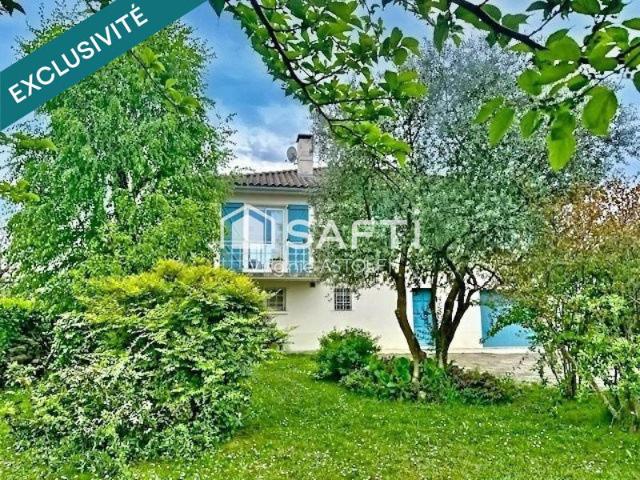 SAINT LYS Charmante Maison T6 sur une parcelle de 1357 m2, idéalement située
