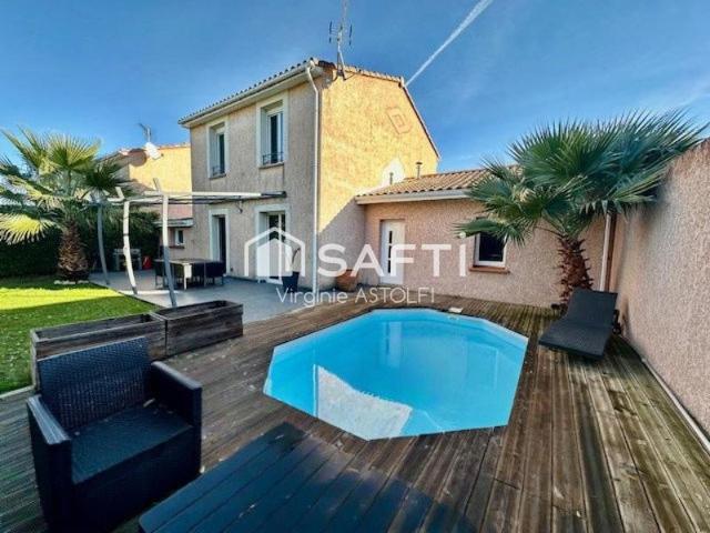 SAINT LYS Belle maison avec piscine, idéalement située !