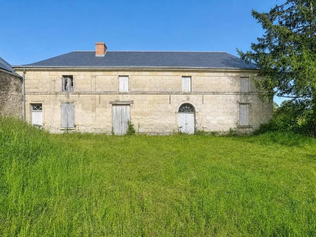 Saint Macaire du Bois Vente Propriété/château 49