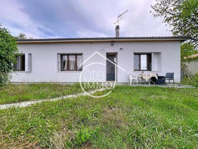 Saint Magne de Castillon: Maison de plain pied avec jardin