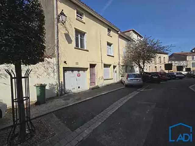 Saint Maixent l'Ecole 79400 Achat / Vente immeuble