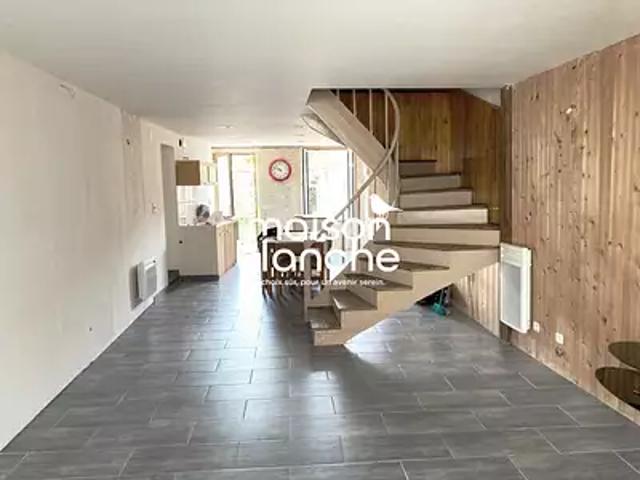 Saint Maixent l'Ecole 79400 Achat / Vente maison 4 pièces t4 terrasse