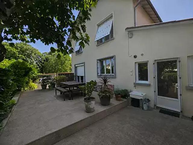 Saint Maixent l'Ecole 79400 Achat / Vente maison 8 pièces t8 terrasse