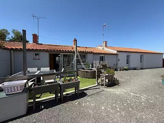 Saint Maixent sur Vie 85220 Achat / Vente maison 4 pièces t4 au dernier étage