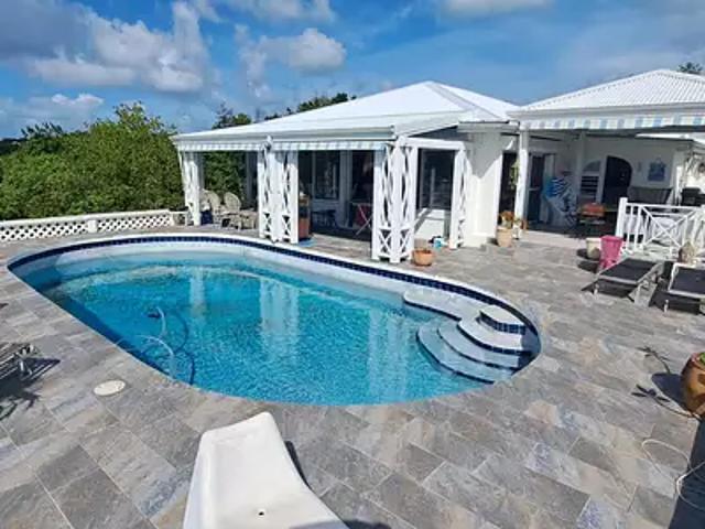 Saint Martin 97150 Achat / Vente maison 5 pièces t5 au dernier étage